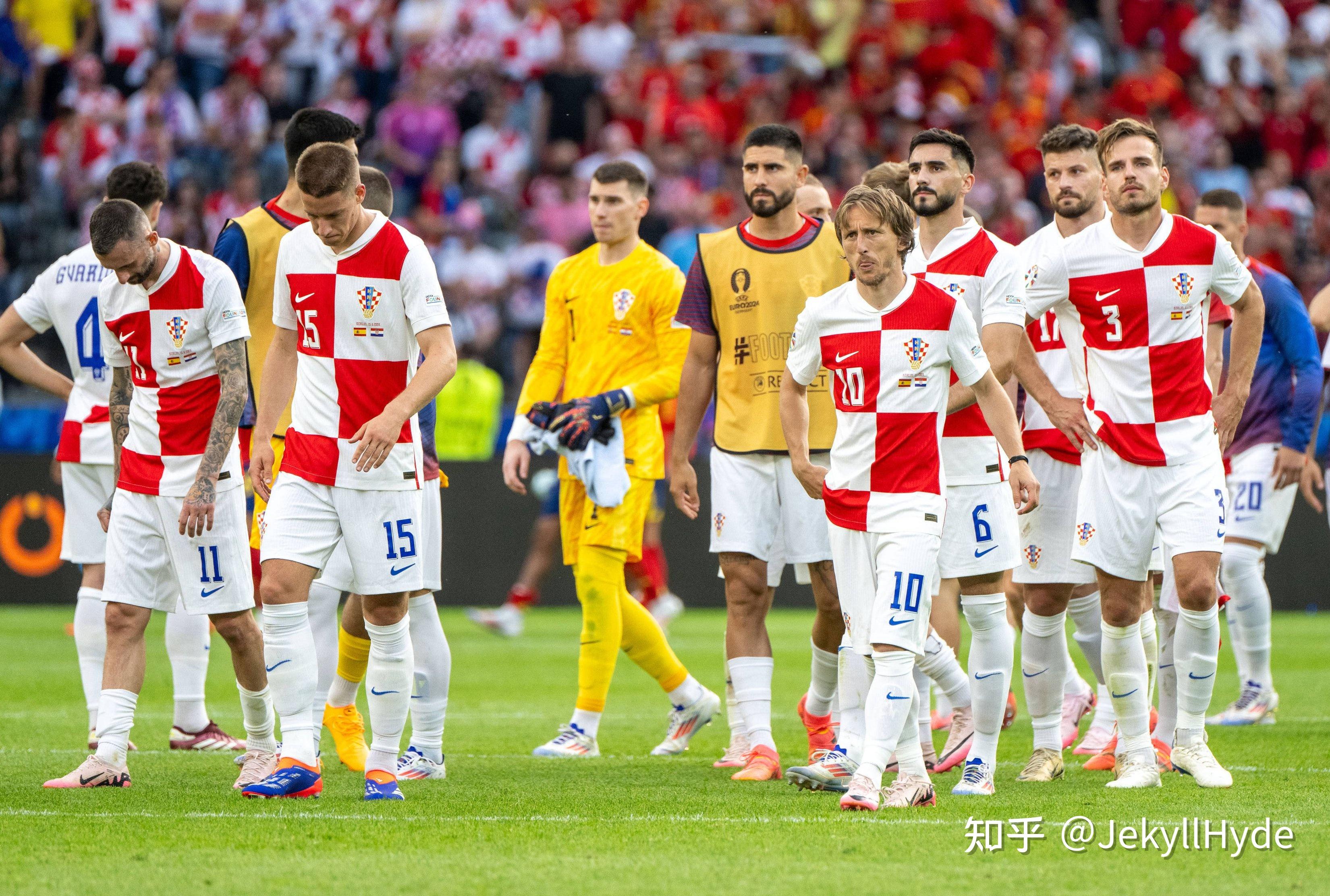 开云体育中国-欧洲杯预选赛：克罗地亚险胜德国，晋级形势一片未卜