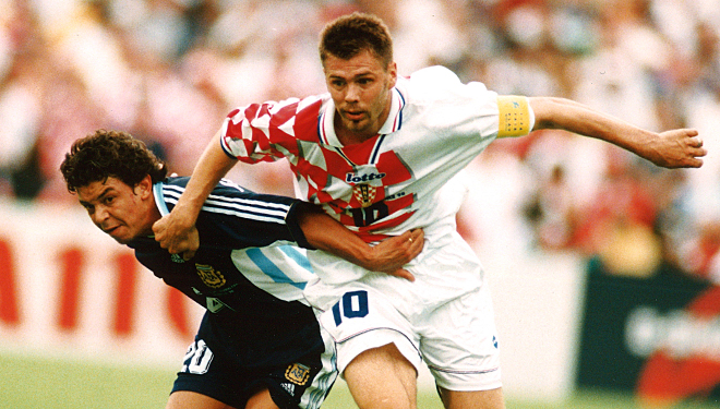 包含克罗地亚名宿重返俱乐部力挽狂澜的词条