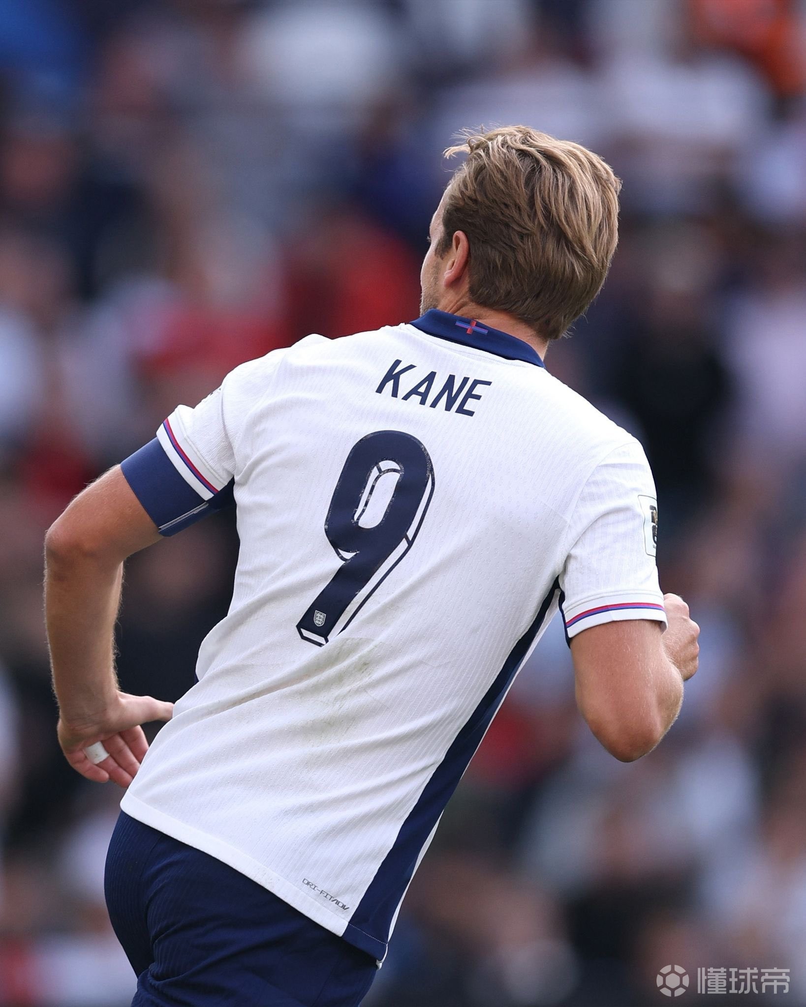 关于狼队门将扑出关键球,助球队在英格兰足球比赛中获胜的信息 关于狼队门将扑出关键球,助球队在英格兰足球比赛中获胜的信息