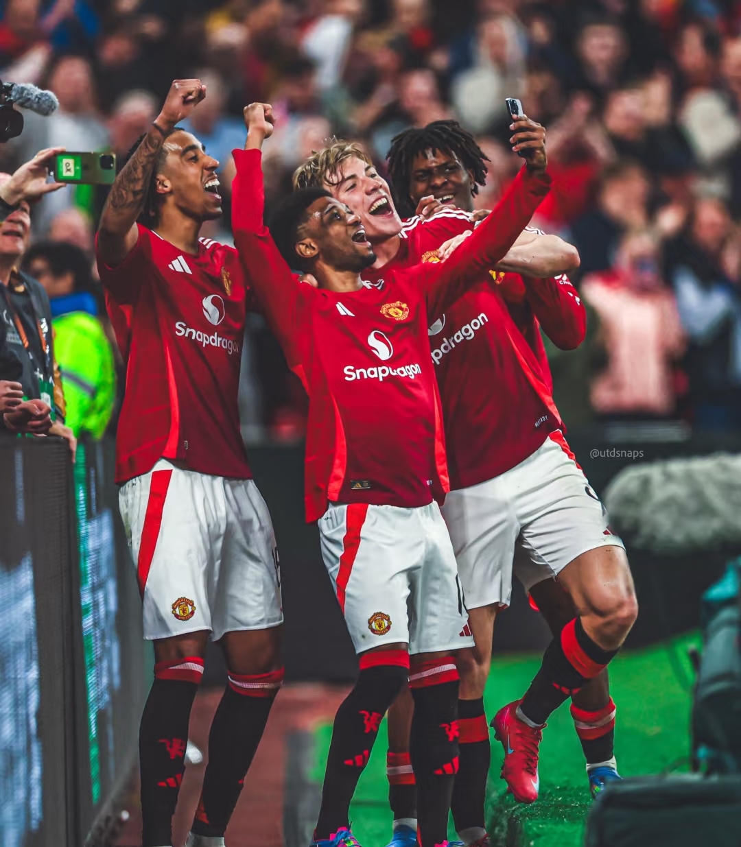 曼联主场壮举，球队迎来胜利转机