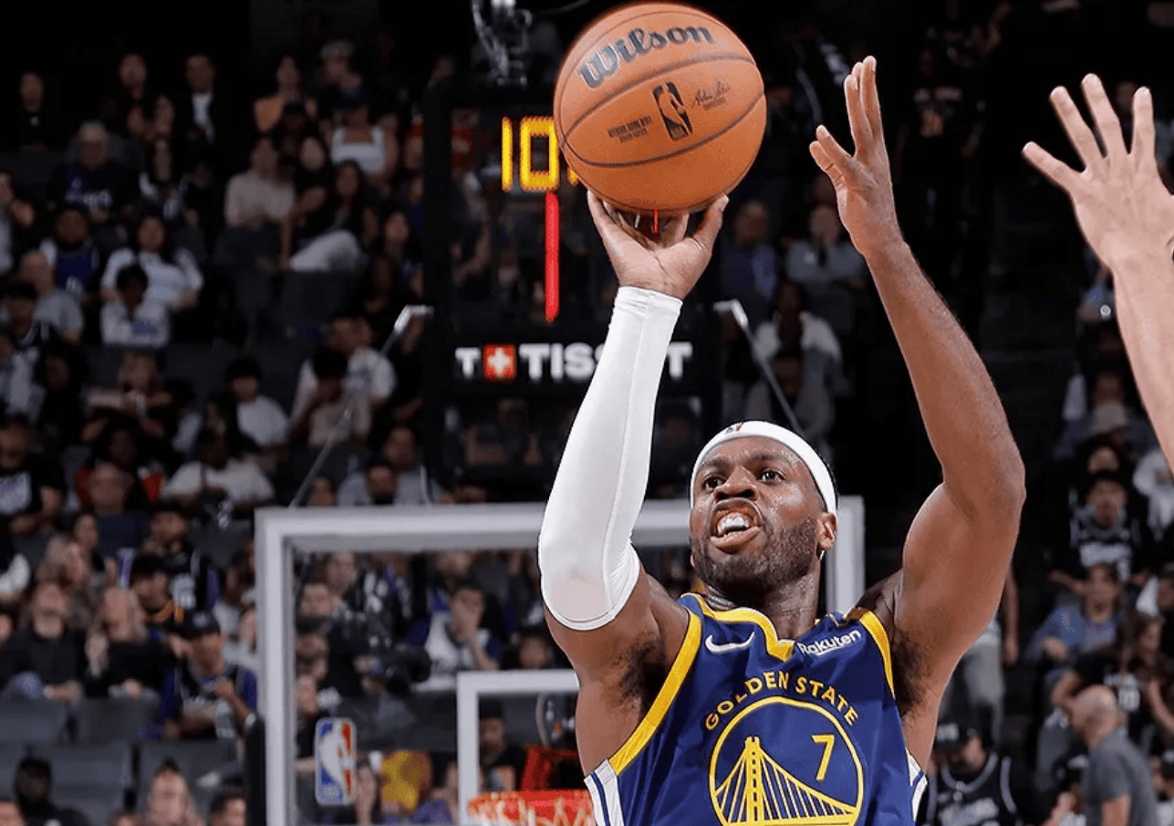 开云体育官方网站-勇士主场大胜开拓者，取得领先地位