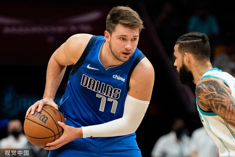 开云APP-包含黄蜂擒下独行侠，实现赛季首胜的词条