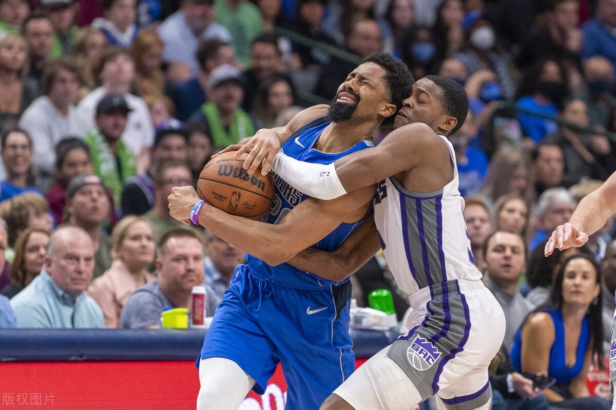 包含黄蜂擒下独行侠，实现赛季首胜的词条