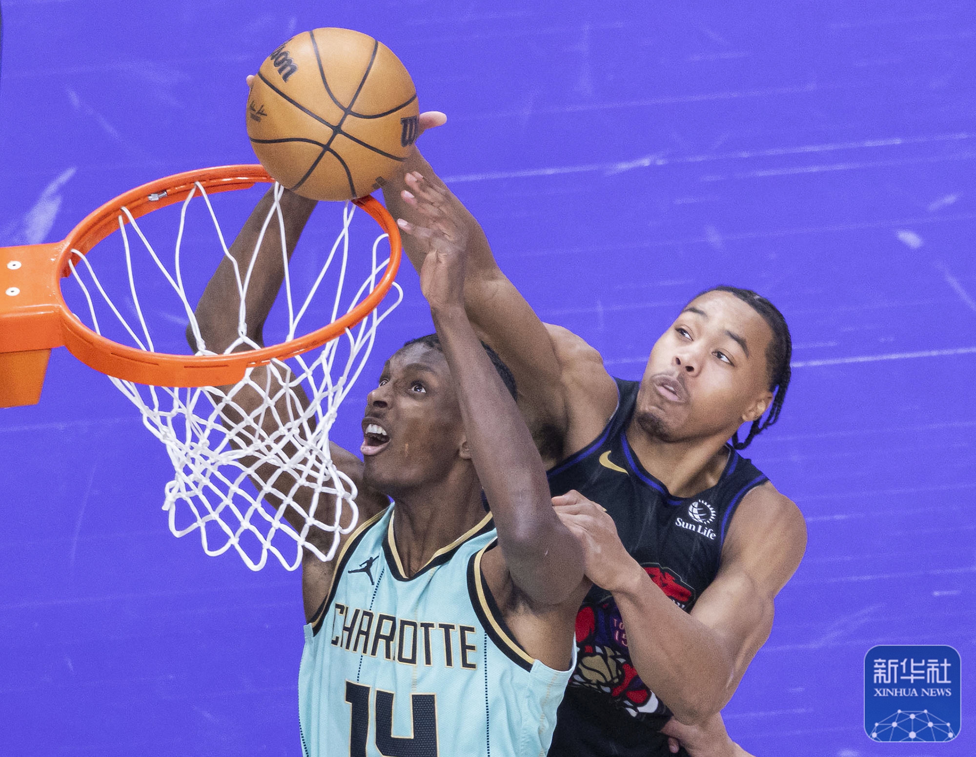 开云平台-猛龙客场逆转奇才,复赛首秀获大胜