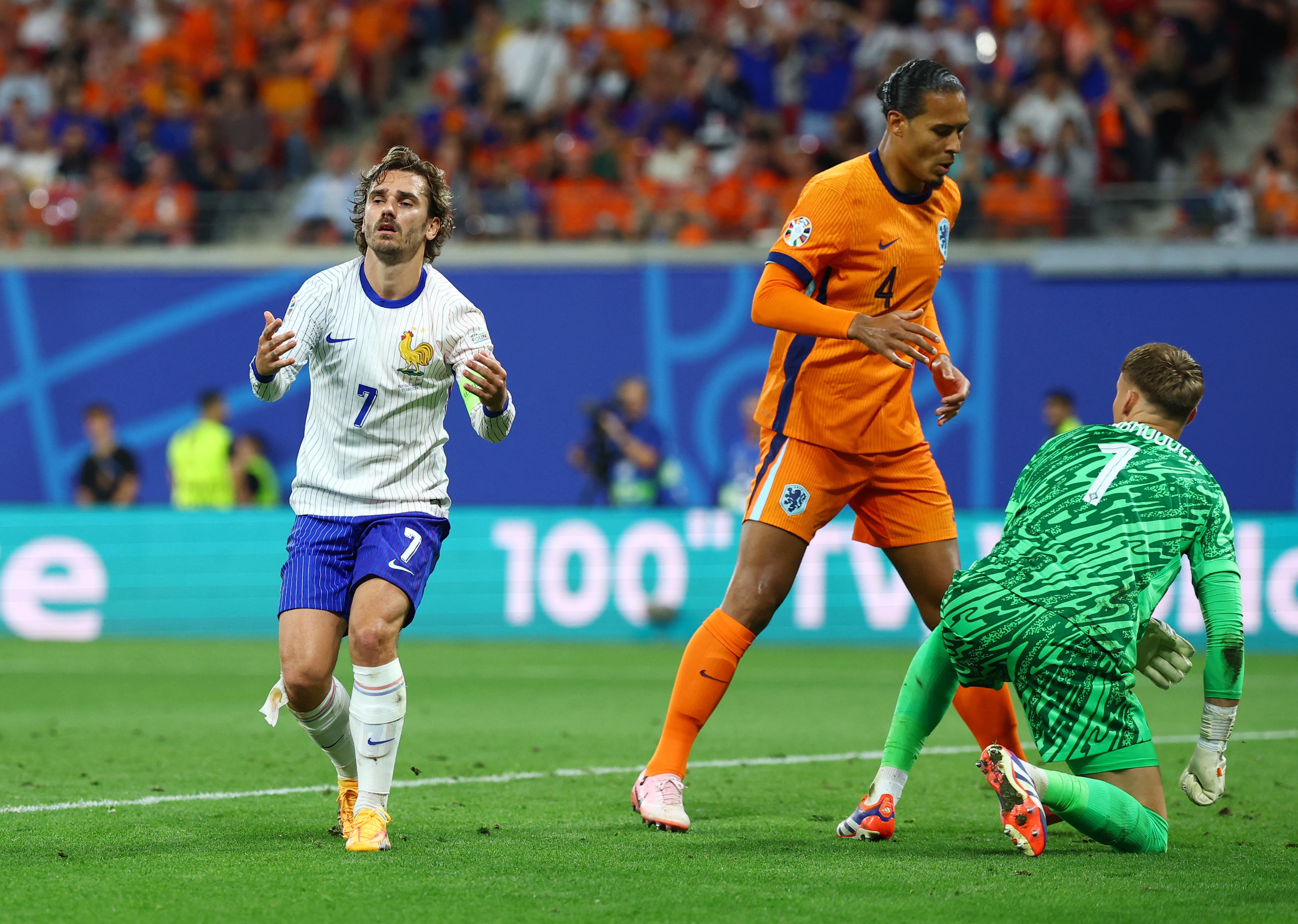 波兰横扫墨西哥,格列兹曼高光表现的简单介绍 波兰横扫墨西哥,格列兹曼高光表现的简单介绍