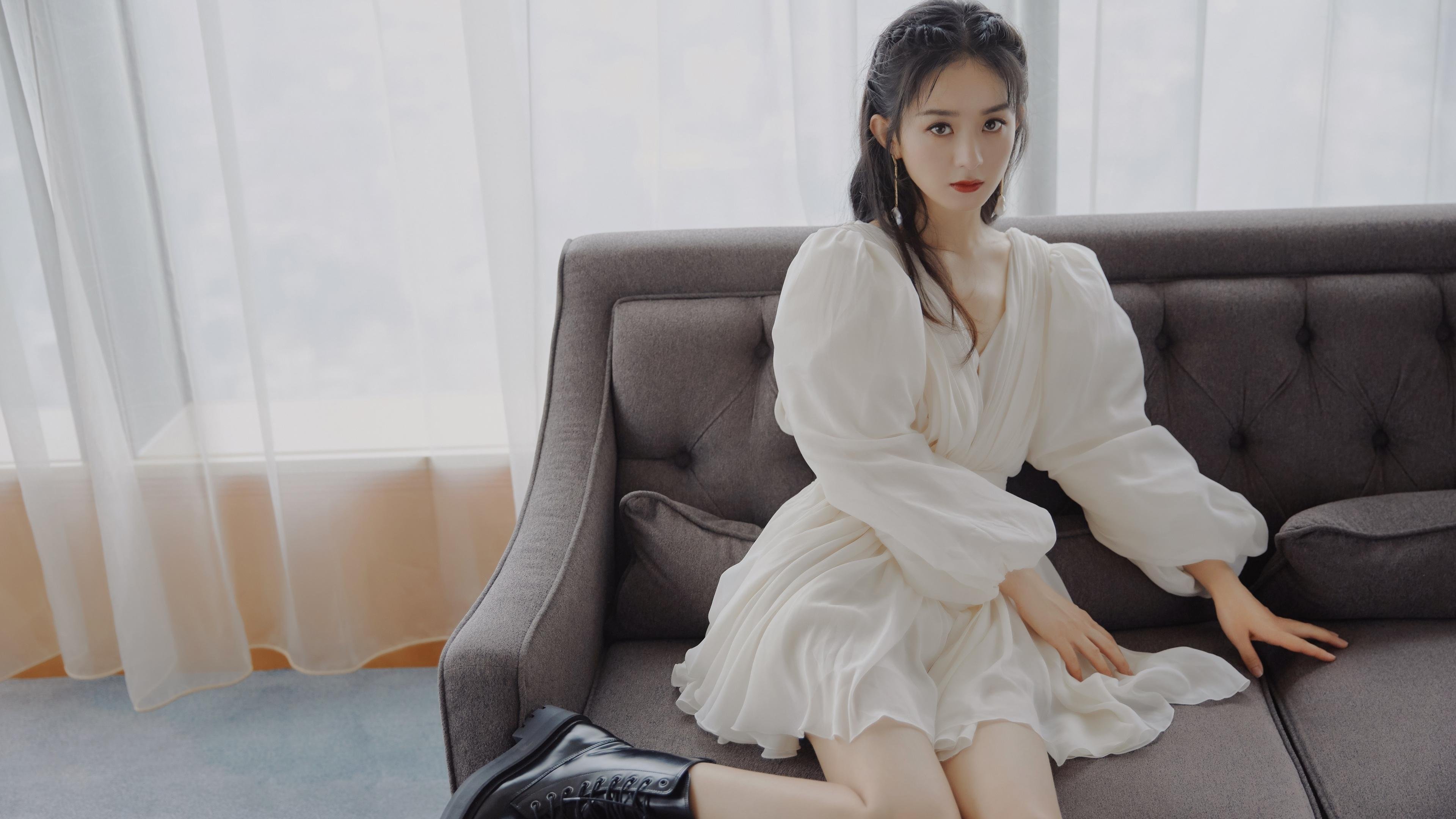 阿根廷用钢铁防守锁死勒沃库森，迪巴拉化身关键先生