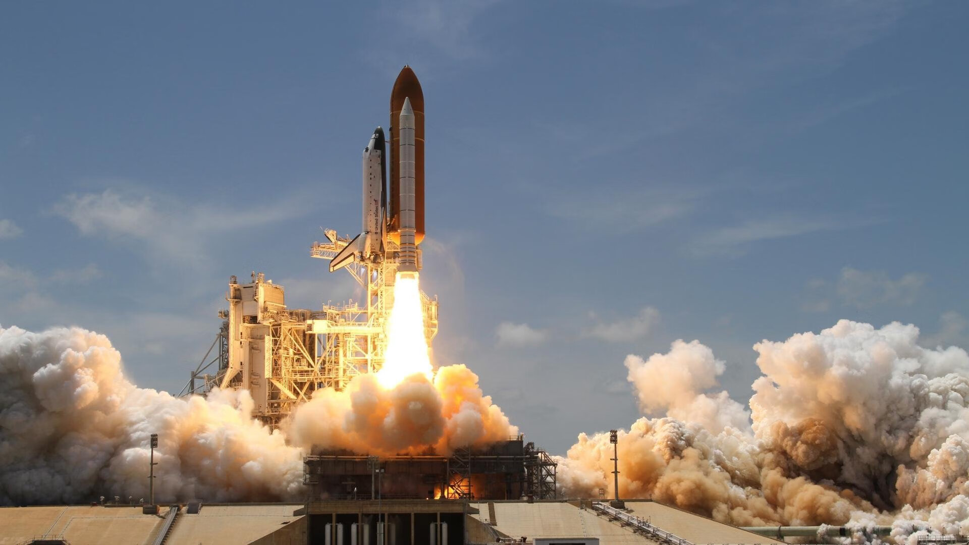 大场面先生！乔治终场三分绝杀，深圳逆天改命胜掘金