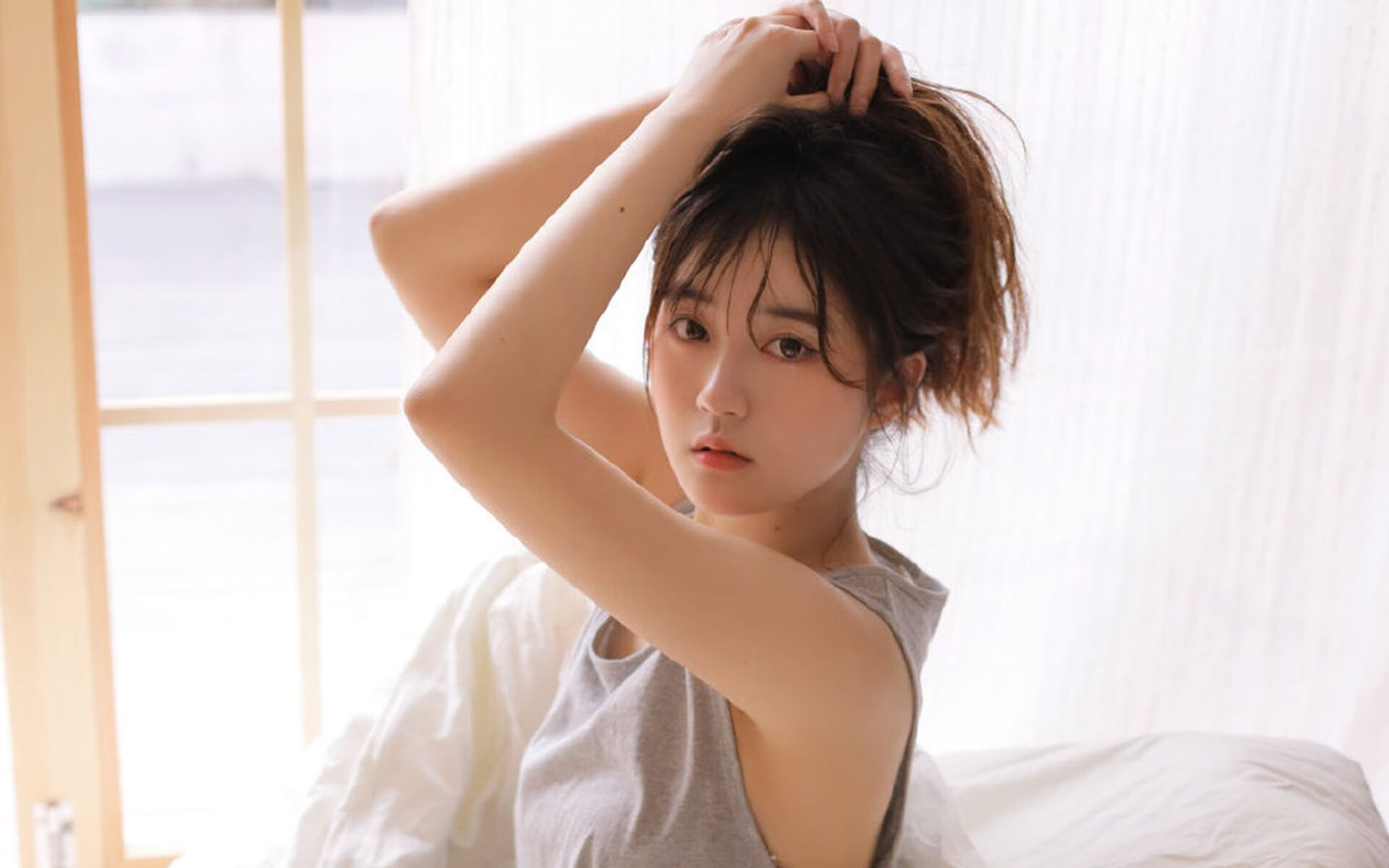 开云体育下载-德甲争冠战之夜，那双浓眉如何让对手陷入绝望深渊