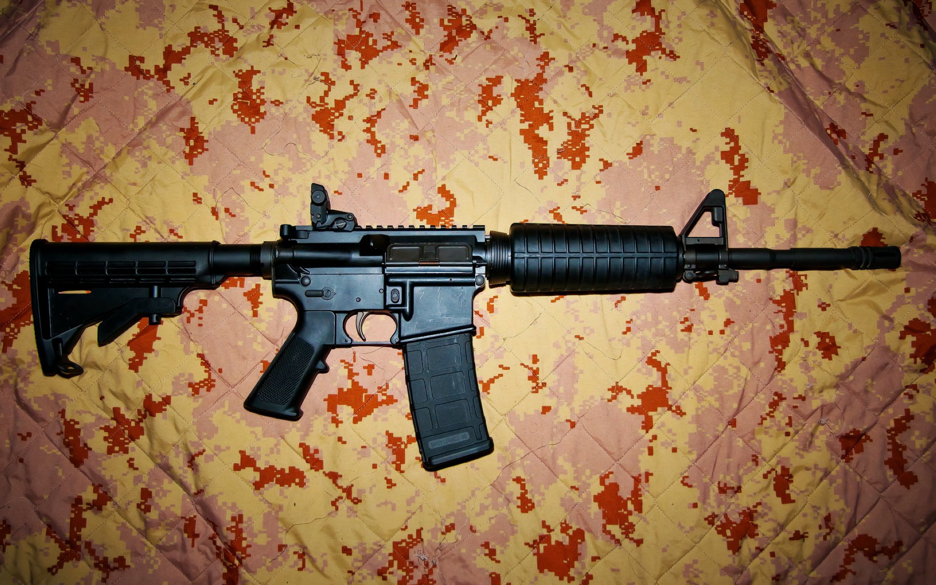 赛道无路，国王引擎轰鸣，当篮球化身街头极速缠斗