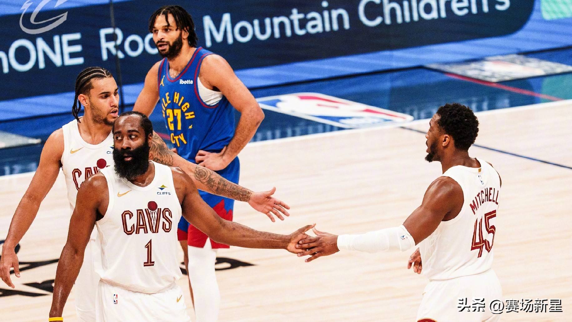 开云体育在线-奥运周期关键战焦点战，活塞强势晋级掘金