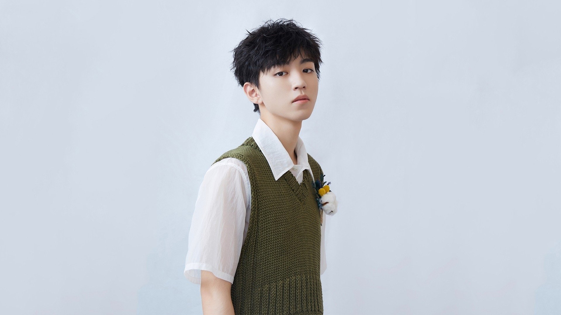 开云官网-夜色中的速度与智慧，约基奇教科书表现与F1街道赛之夜的跨界共鸣